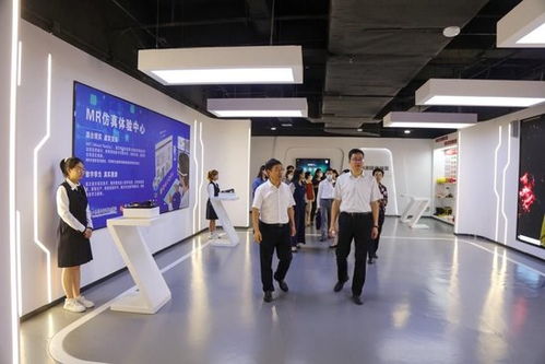 國家市場監管總局專業技術人才開發中心副主任劉朝暉一行來山東藥品食品職業學院調研