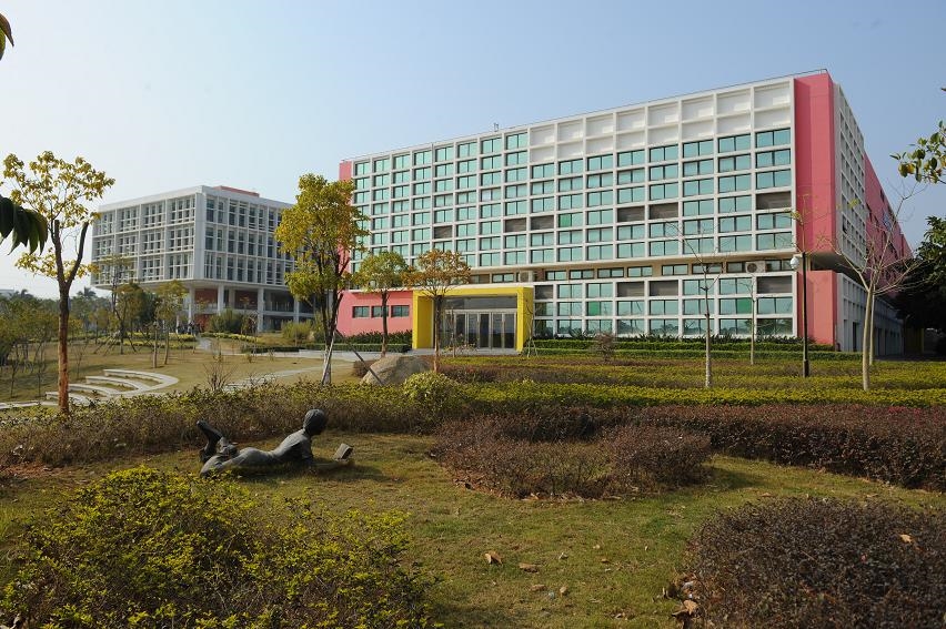 廈門南洋職業學院校園風光 綠意盎然與現代教育的完美融合